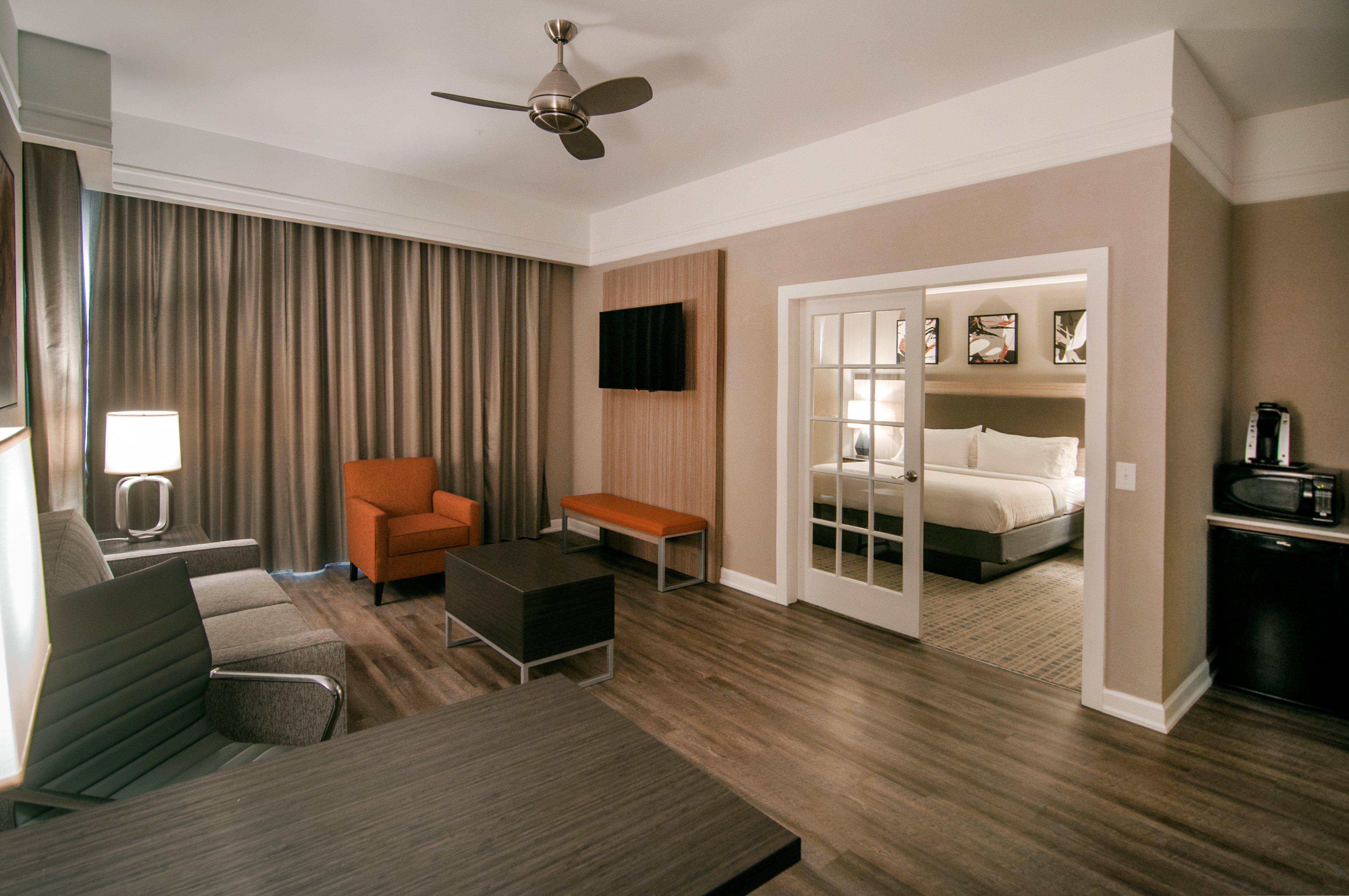Holiday Inn Baton Rouge College Drive I-10 By Ihg Exterior photo