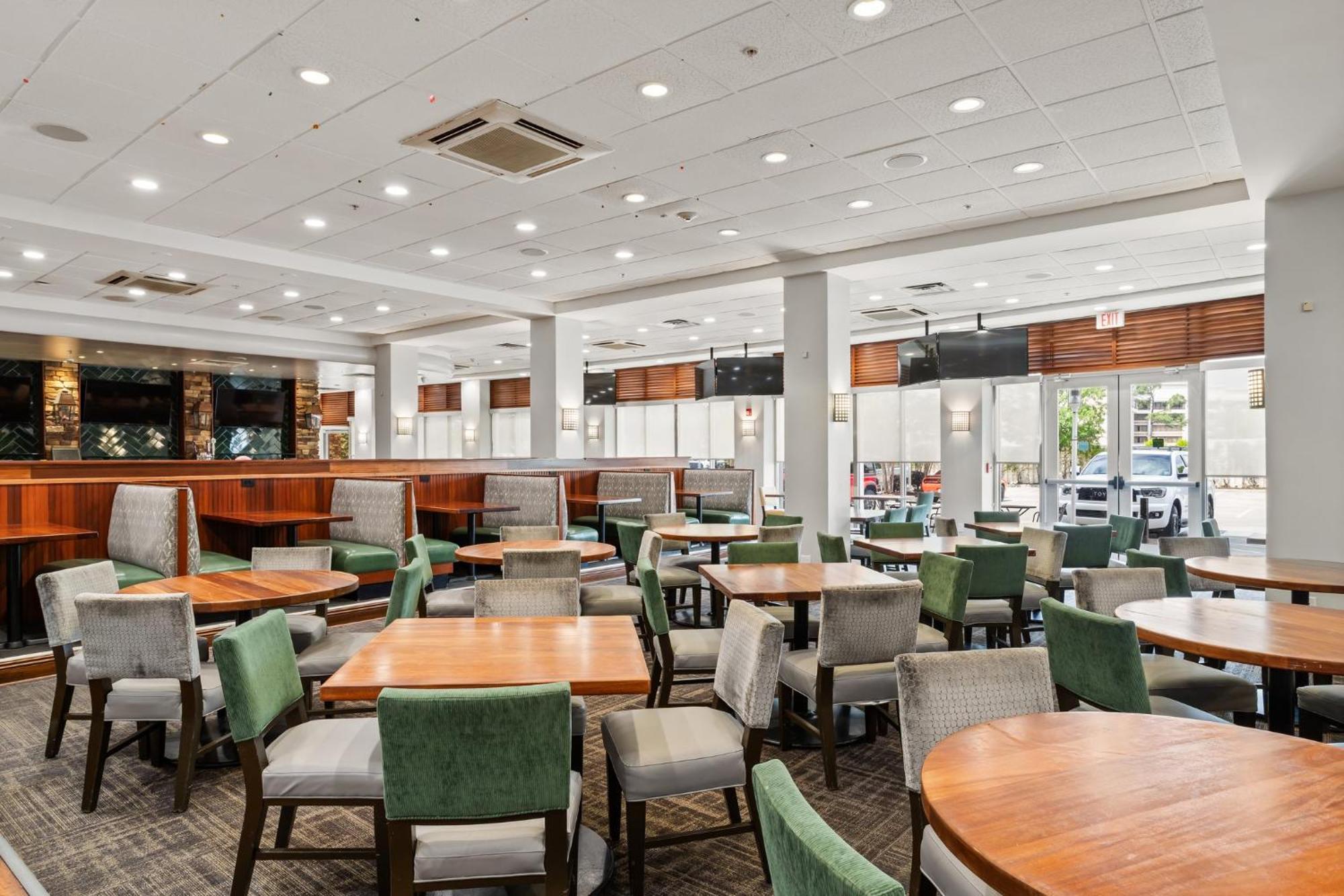 Holiday Inn Baton Rouge College Drive I-10 By Ihg Exterior photo