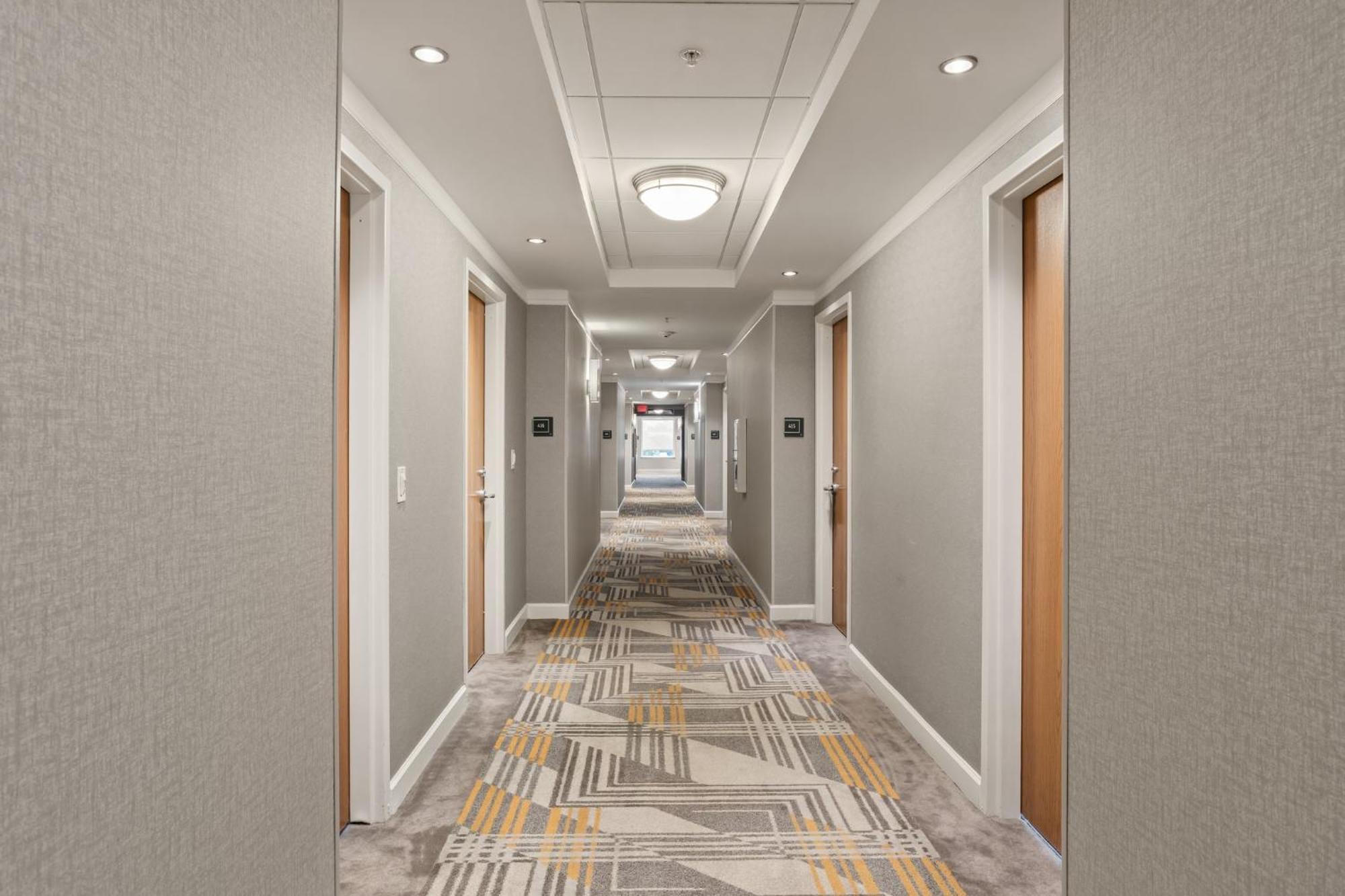 Holiday Inn Baton Rouge College Drive I-10 By Ihg Exterior photo