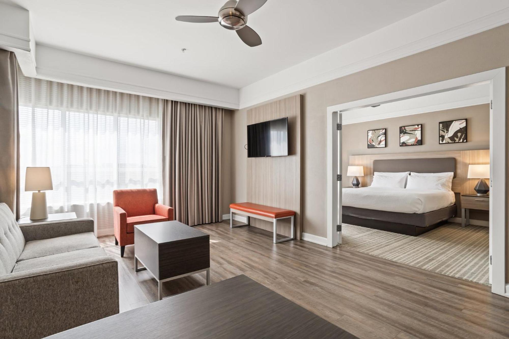 Holiday Inn Baton Rouge College Drive I-10 By Ihg Exterior photo