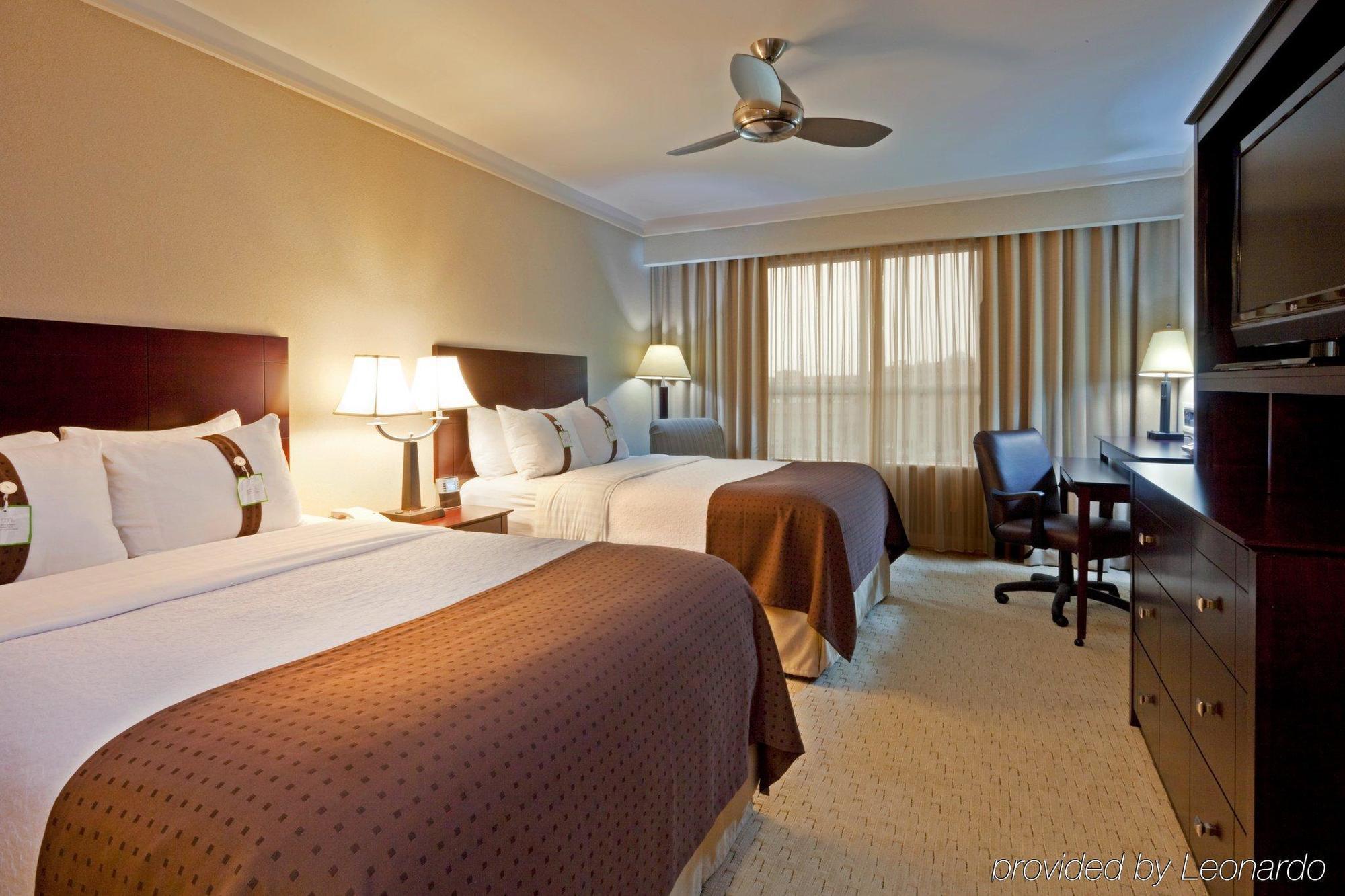 Holiday Inn Baton Rouge College Drive I-10 By Ihg Room photo